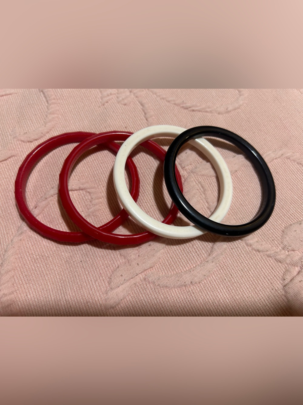 💚5 for $25💚Classic Red, White & Black Bangle Bracelet Set - Women Accessories